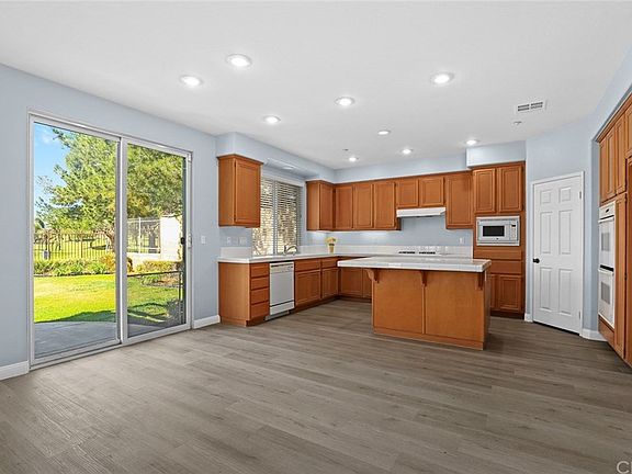 3rd image of 6268 S Kingsmill Ct
