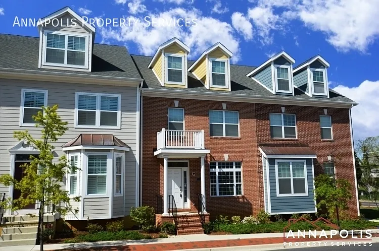 102 Carraway Ln — Photo 1
