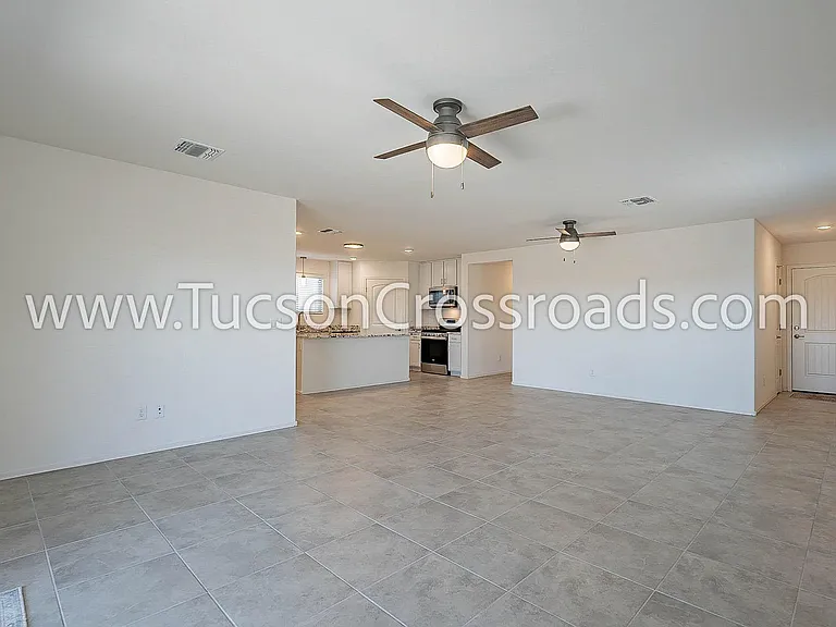 10611 Halsey Dr — Photo 17