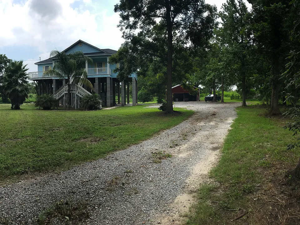 21721 Highway 23