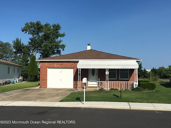 2nd image of 170 Harrington Drive N