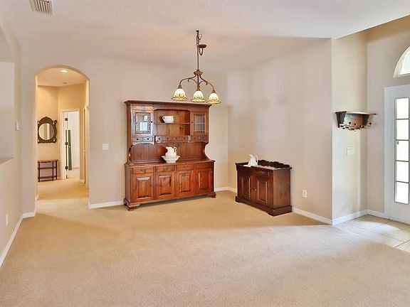 3rd image of 502 York Dale Dr