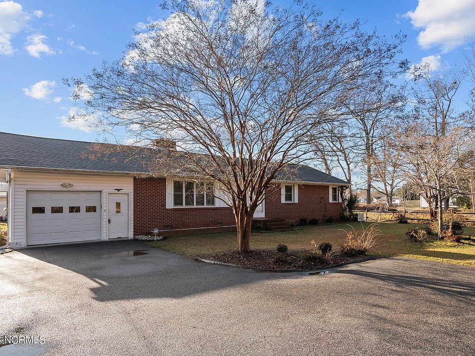 1st image of 3373 Dickinson Avenue
