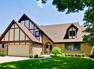 327 S Harrison Ct, Palatine, IL