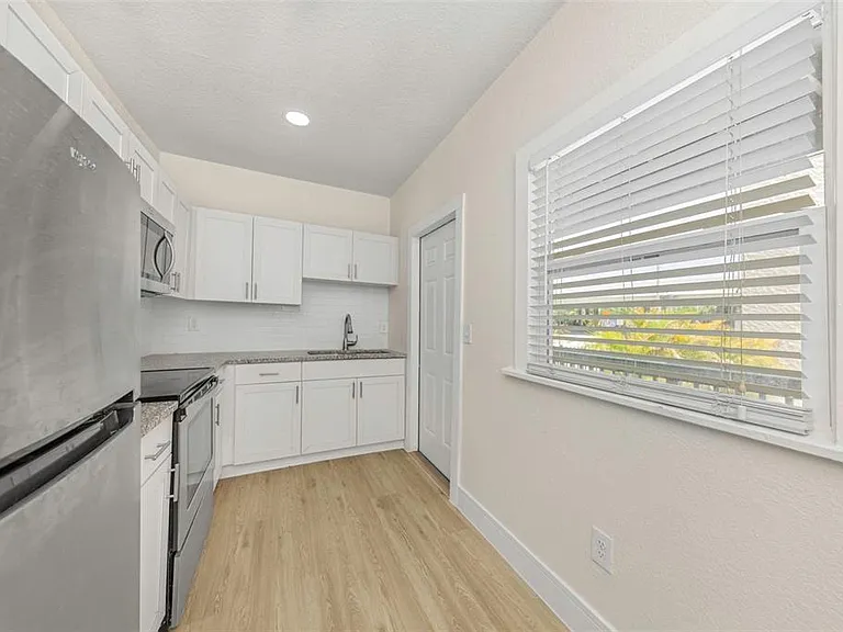 779 4th Ave N #1 — Photo 12
