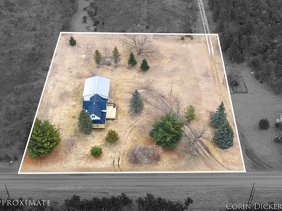 3rd image of 8874 Dagget Rd