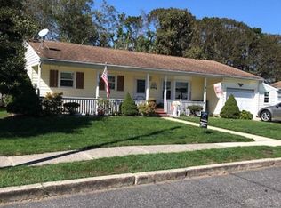 24 Gulph Mill Rd, Somers Point, NJ 08244