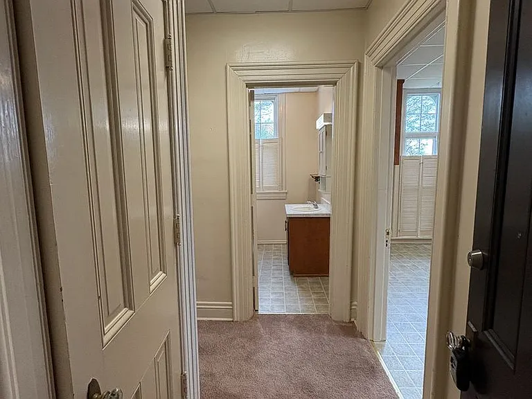 110 Langhorne Ln #3 — Photo 5