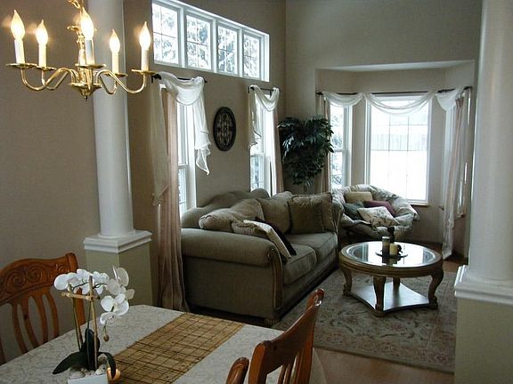 Bay Window Brings in Lots of Light!