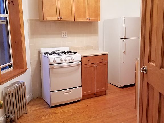 5th image of 98 Saint Marks Pl APT 3C