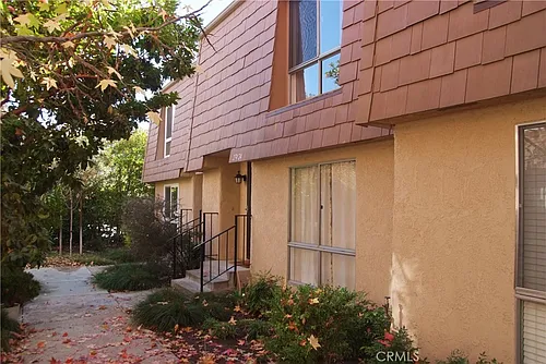 27424 Country Glen Rd Photo 1