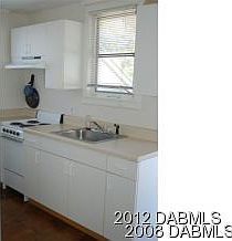 5th image of 142 S Noble St #&-144