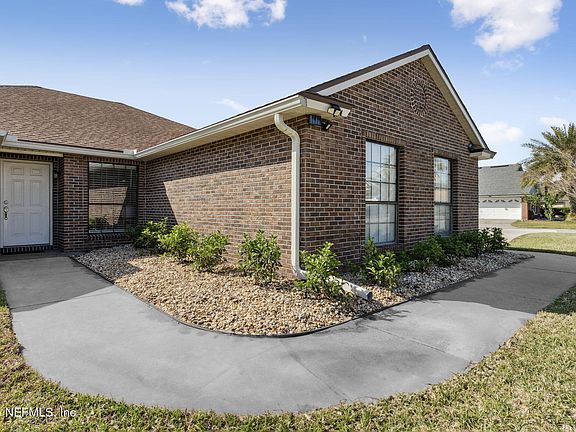 3rd image of 1660 HAWKINS COVE Drive W