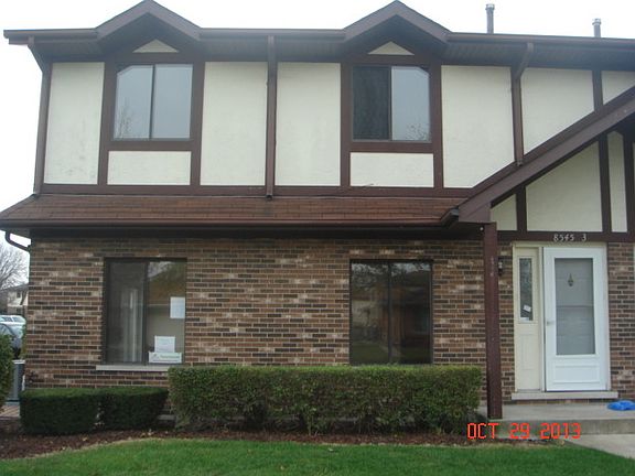 2nd image of 8545 162nd Pl