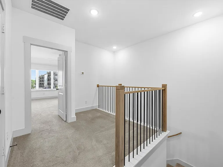 818 Trace Hawk Ln — Photo 28