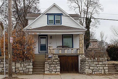 1st image of 2514 W 43rd Ave