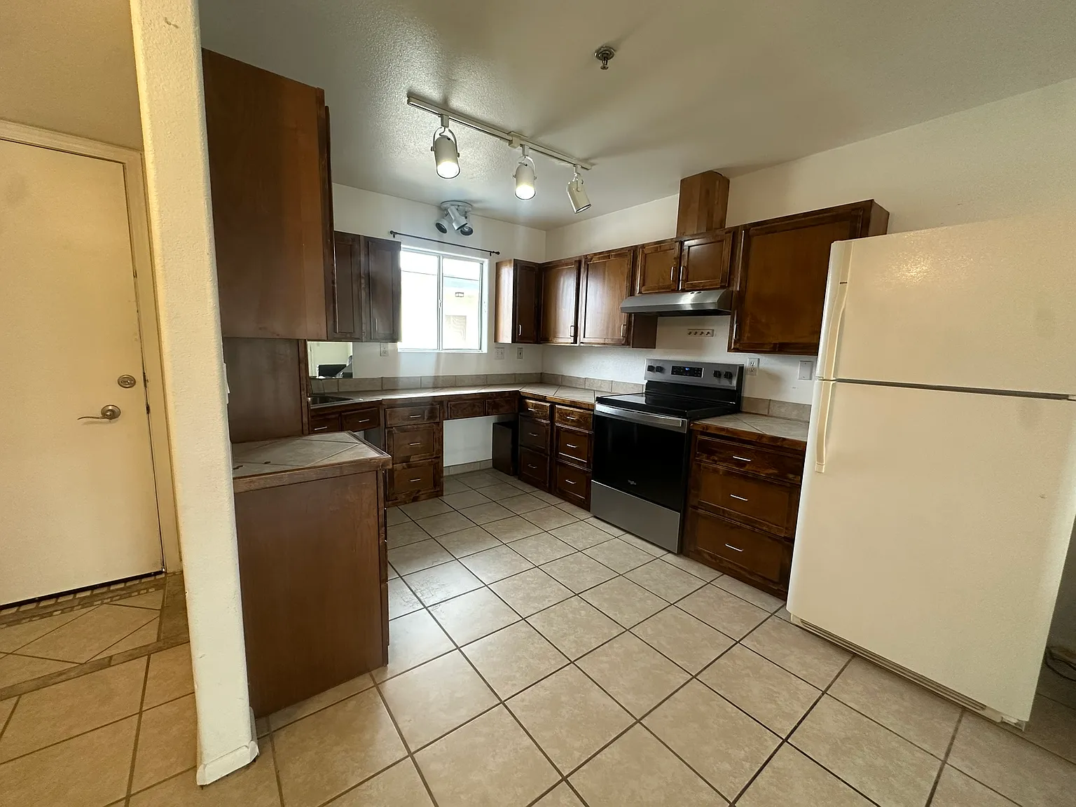 2465 Palo Verde Blvd S — Photo 4