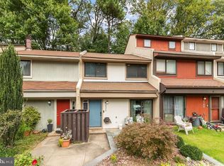 2258 Coppersmith Sq, Reston, VA 20191