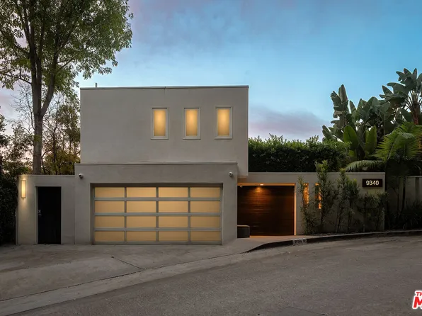 9340 Readcrest Dr, Beverly Hills, CA 90210
