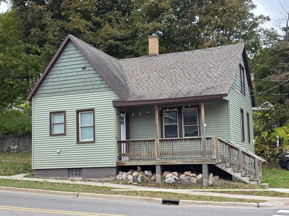 601 W Baraga Ave, Marquette, MI 49855