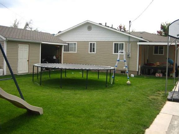 4th image of 1719 W 16th Ave