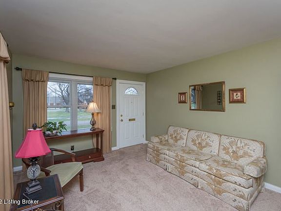 3rd image of 896 Molter Ave