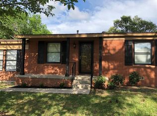 220 N Jarvis Ln, Azle, TX 76020