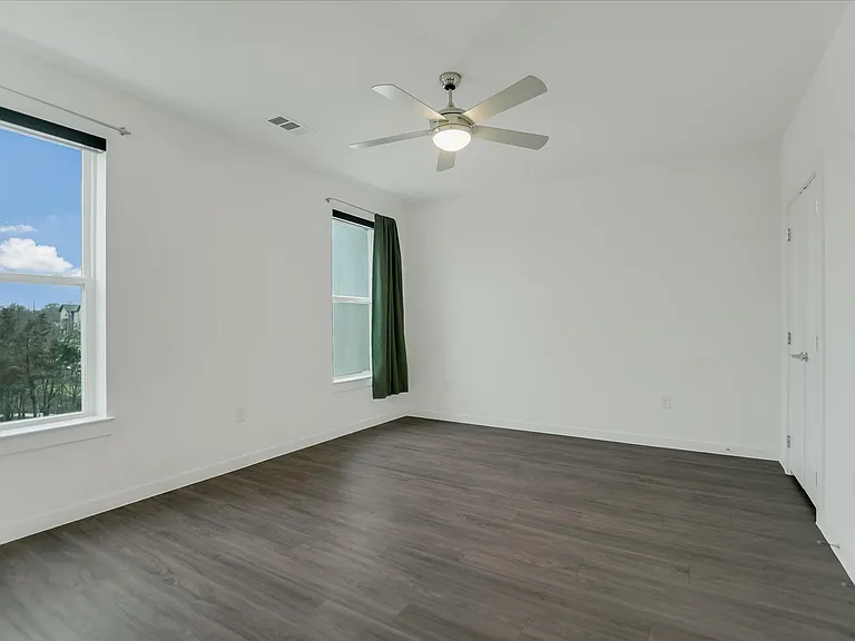 4801 Springdale Rd #1207 — Photo 5