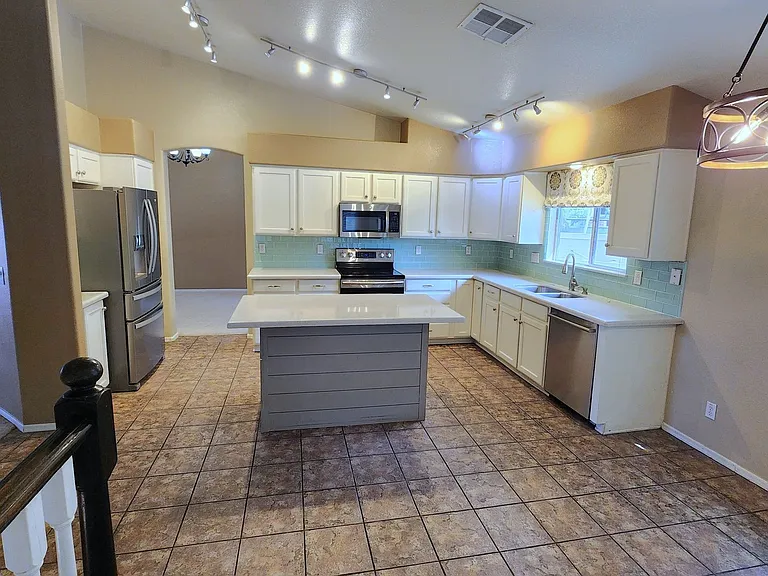 1691 W Musket Way — Photo 19