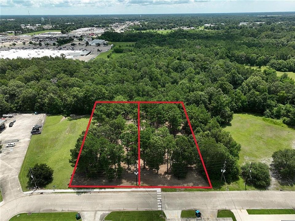 1st image of 131/133 Robinhood Dr