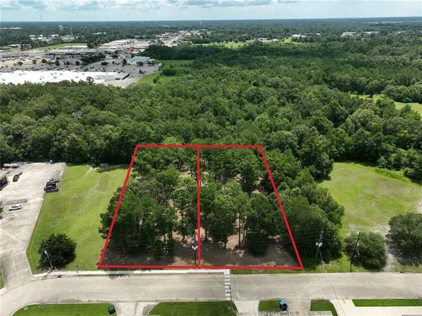 131/133 Robinhood Dr, Hammond, LA 70403
