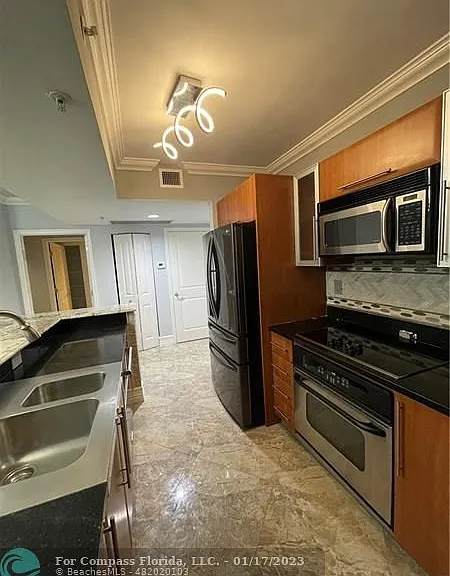 600 W Las Olas Blvd #804S — Photo 5