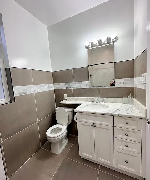 3041 W Ainslie St #2 — Photo 6