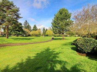 32375 SW Arbor Lake Dr, Wilsonville, OR