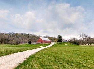 228 Big Creek Valley Dr, Troy, MO 63379