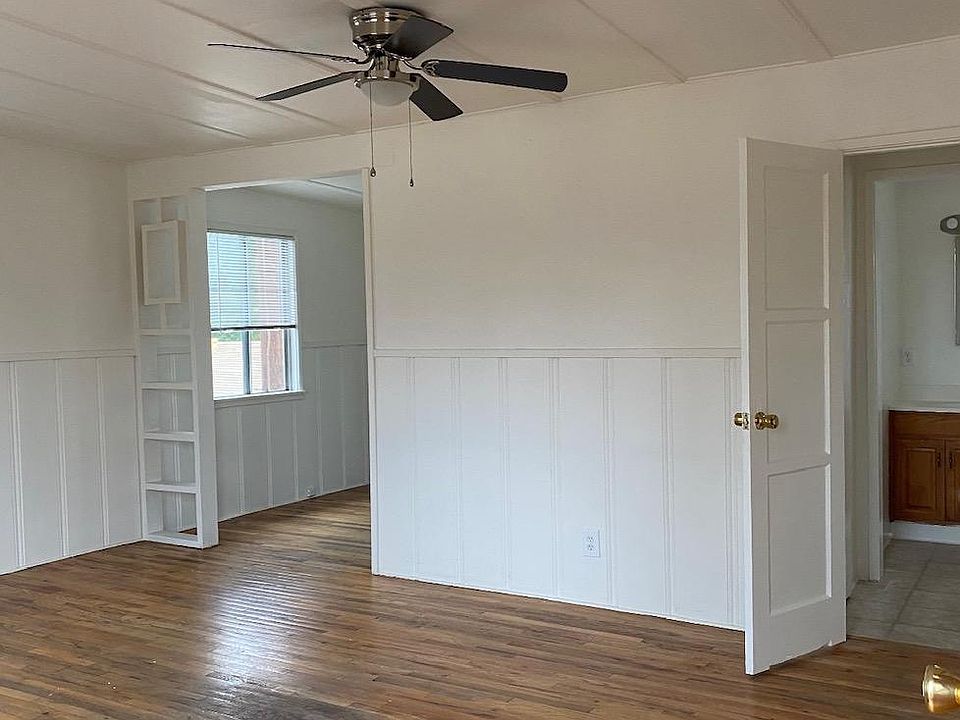 2nd image of 2694 N Frederic St #A