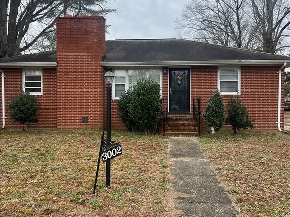 3002 Boston St, Hopewell, VA 23860