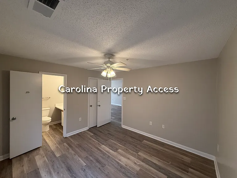 1401 Collegiate Cir #202 — Photo 19
