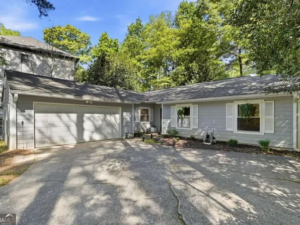 2645 Indian Lake Dr, Marietta, GA 30062