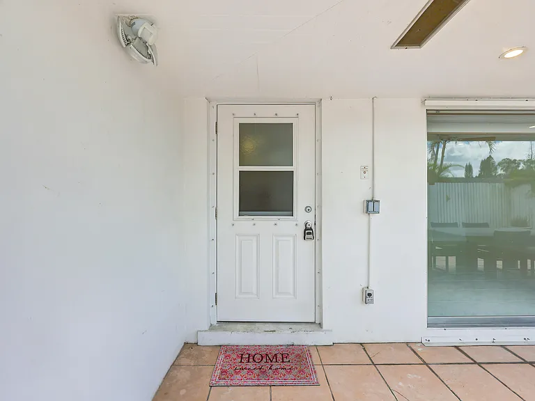 126 West Ct — Photo 20
