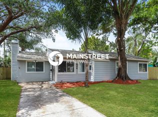 624 75th St N, Saint Petersburg, FL 33710