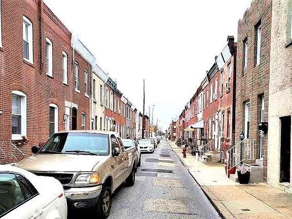 5th image of 2963 Tilton St