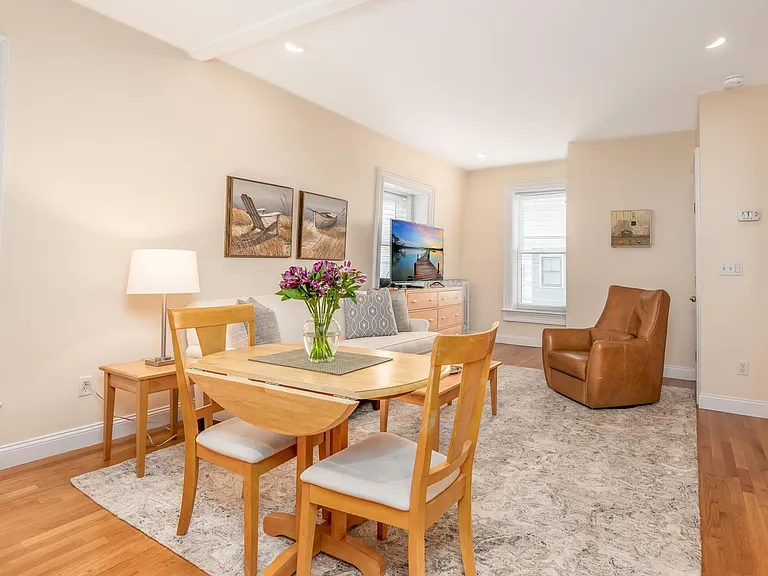 229 Cumberland Ave #4 — Photo 5