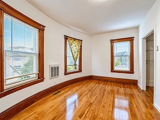 33 Jefferson St #1