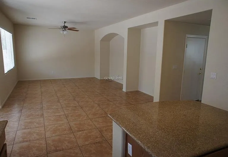 2307 Summer Home St — Photo 8