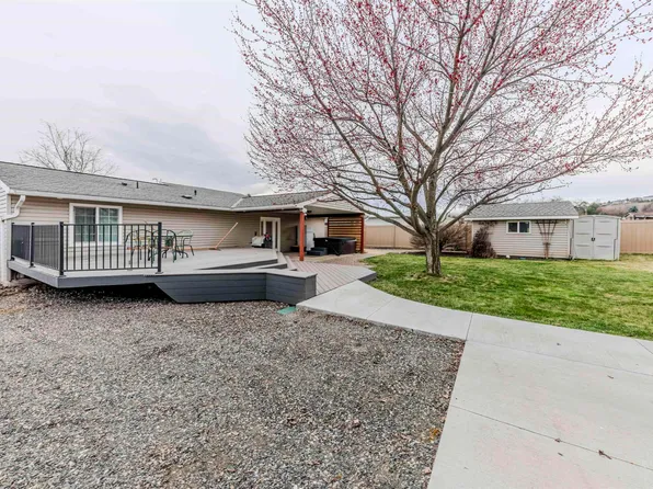 2646 25th St, Clarkston, WA 99403