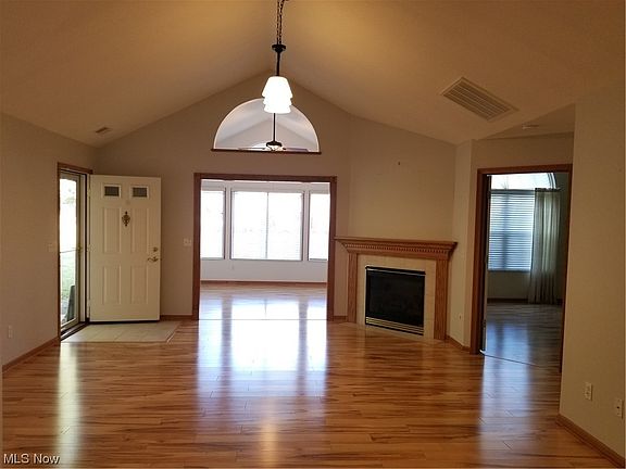 5th image of 504 Timberline Dr