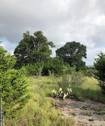 3rd image of 208 River Rdg