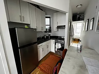Rented by Salon Realty Corp