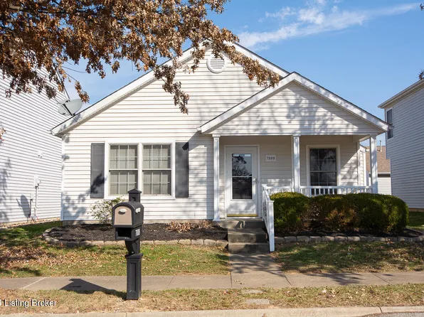 7009 Royal Links Dr, Louisville, KY 40228